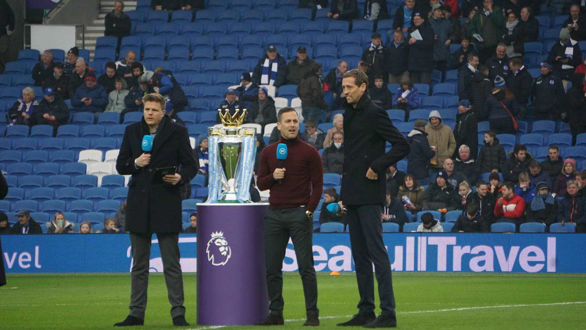 他们在目睹 他们在目睹