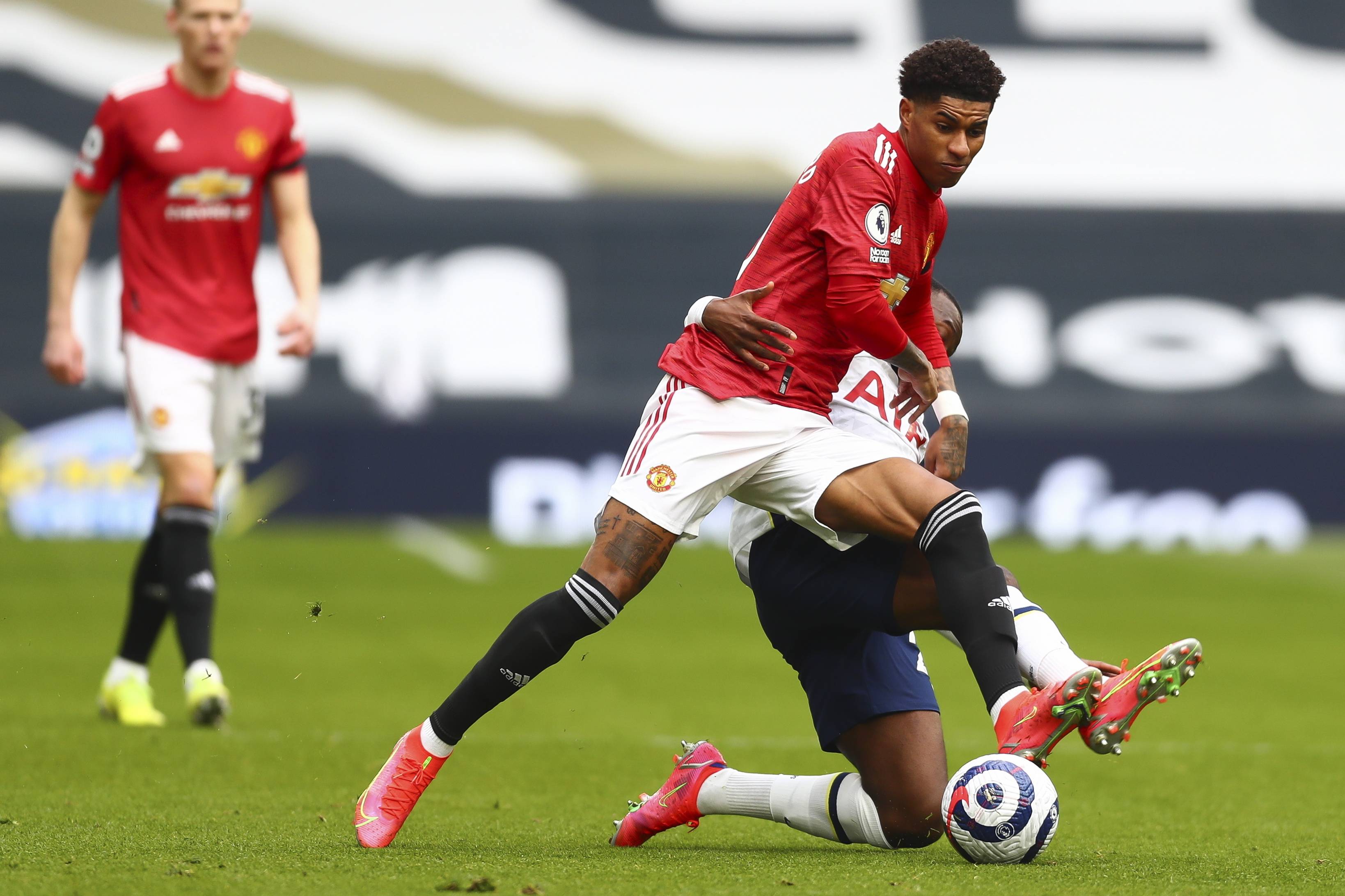 还是防守端 还是防守端